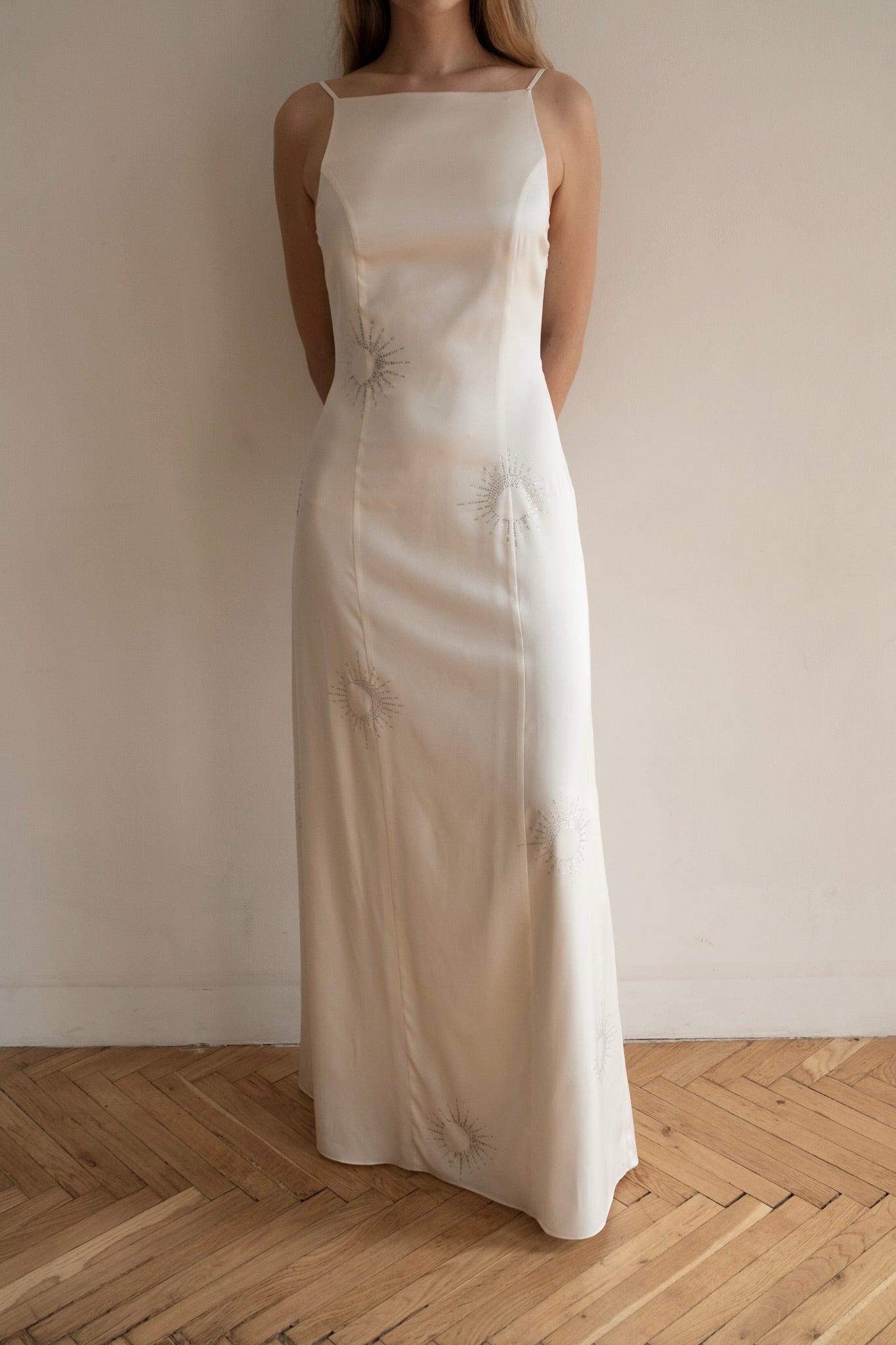 LINA WHITE CRYSTAL