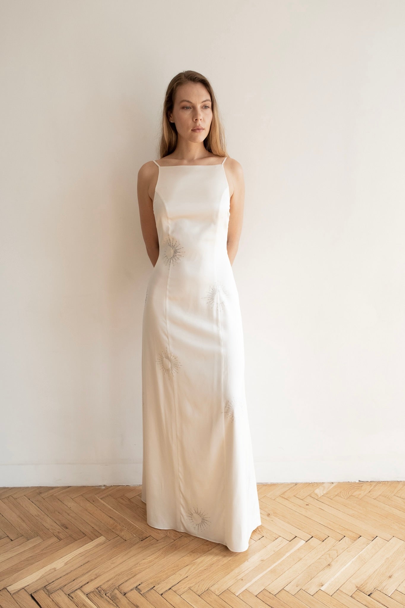 LINA WHITE CRYSTAL