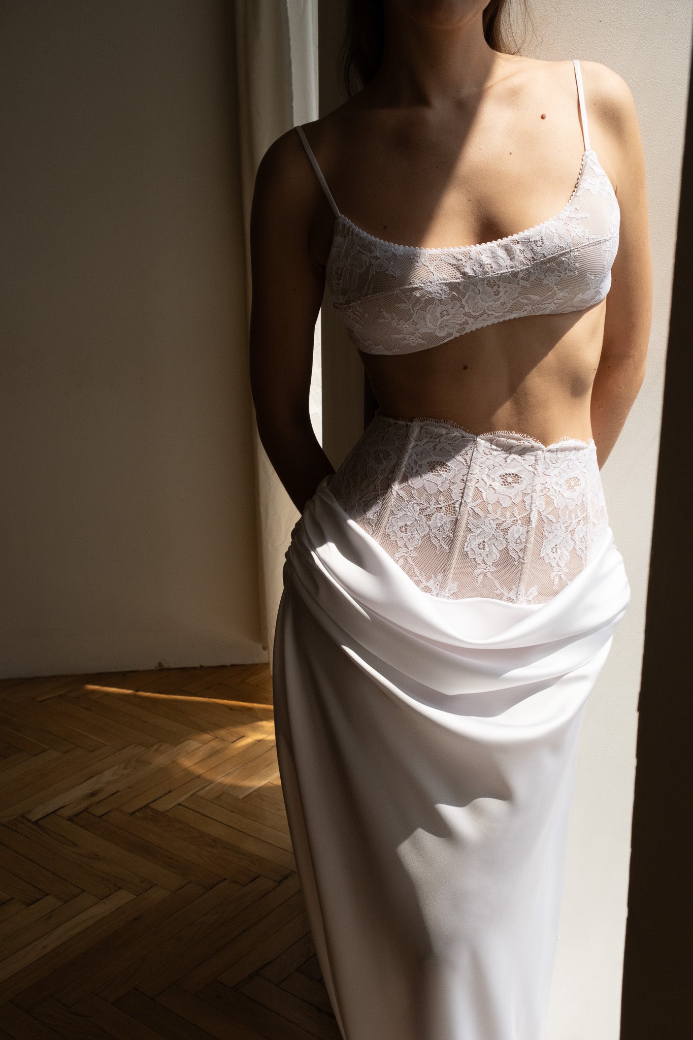 GAIA WHITE SKIRT